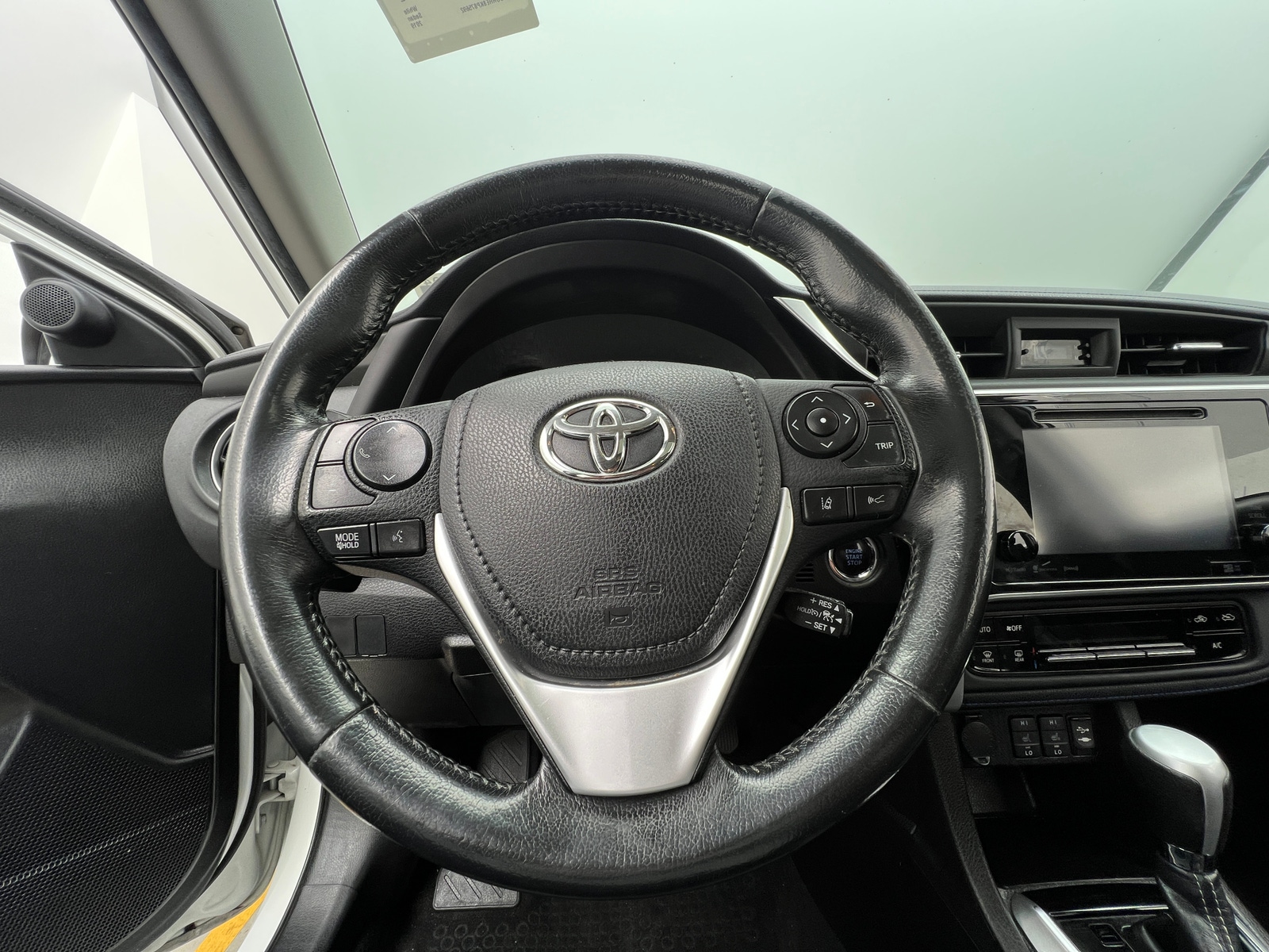 Thumbnail: 2019 Toyota Corolla - 4