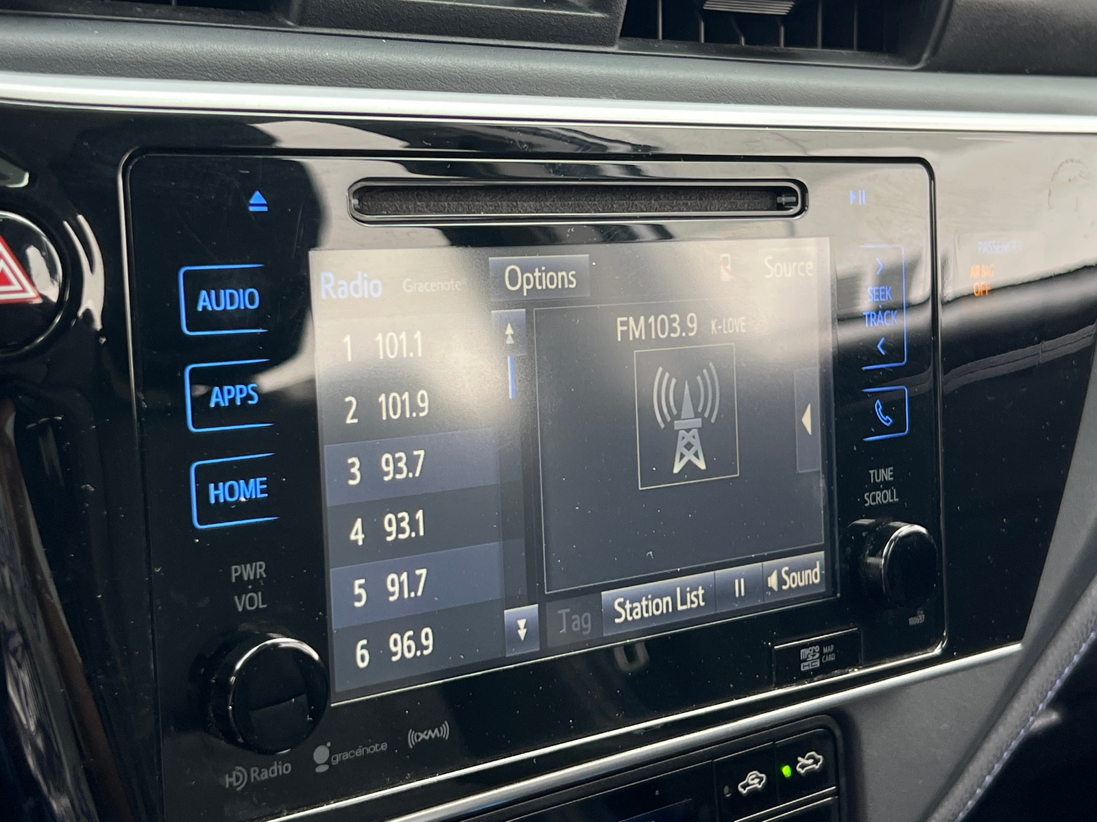 Thumbnail: 2019 Toyota Corolla - 3