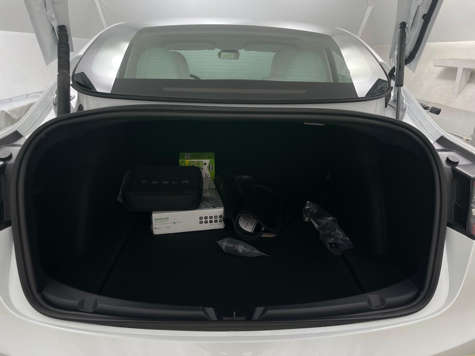 Thumbnail: 2023 Tesla Model 3 - 6