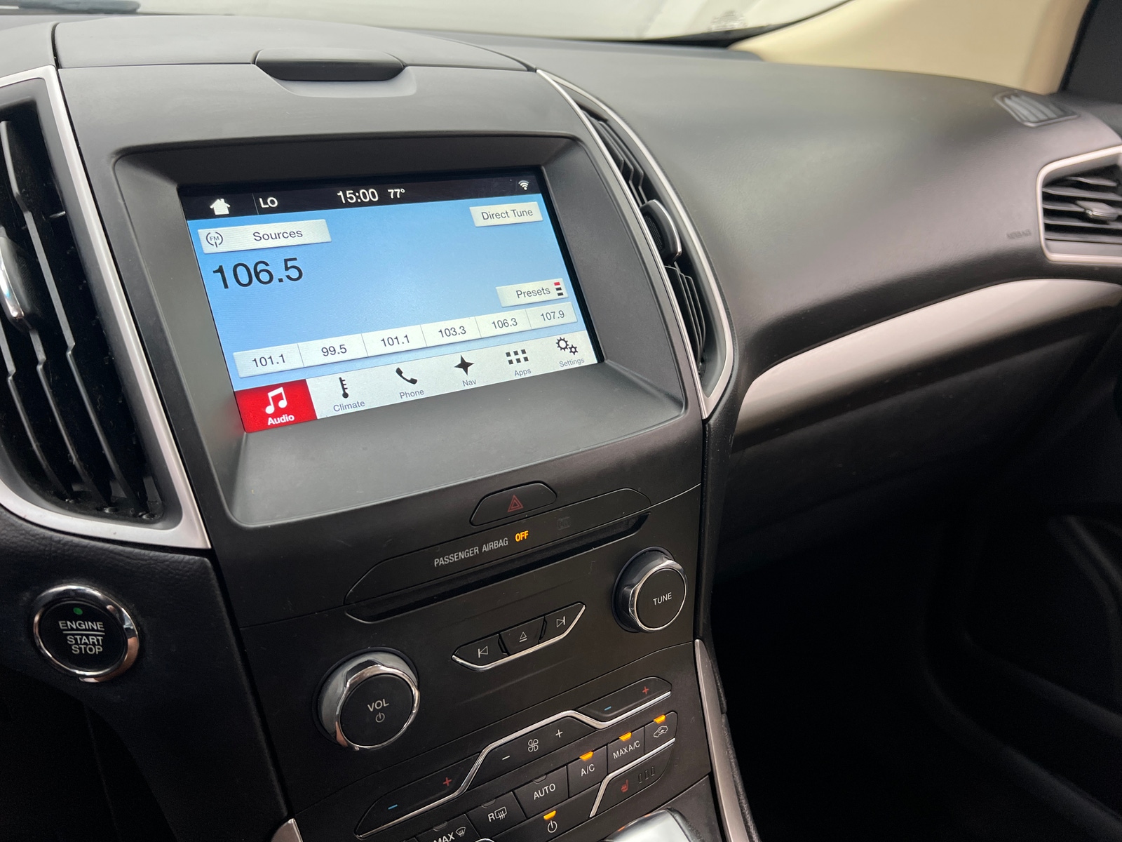 Thumbnail: 2016 Ford Edge - 3