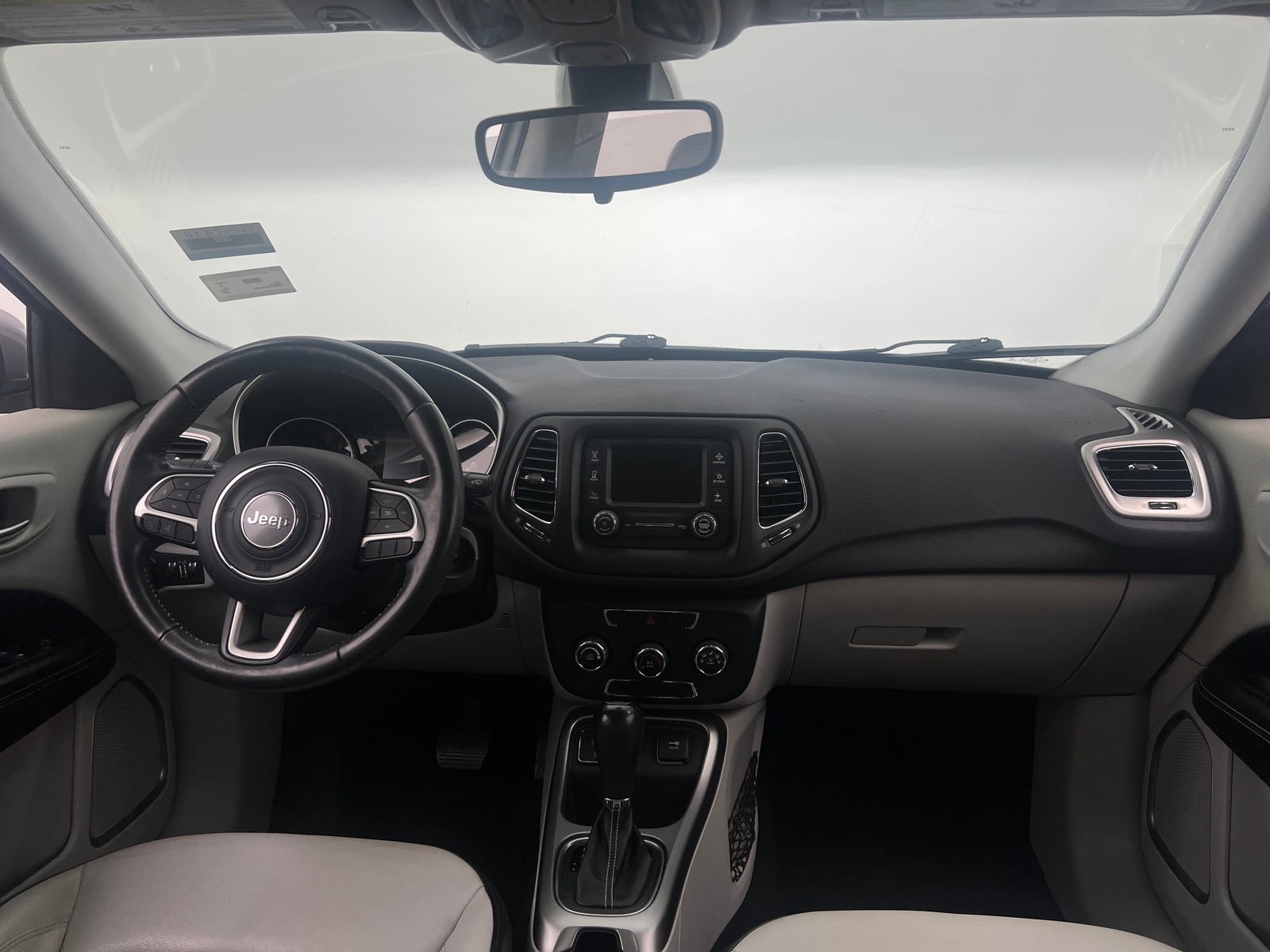 Thumbnail: 2018 Jeep Compass - 3
