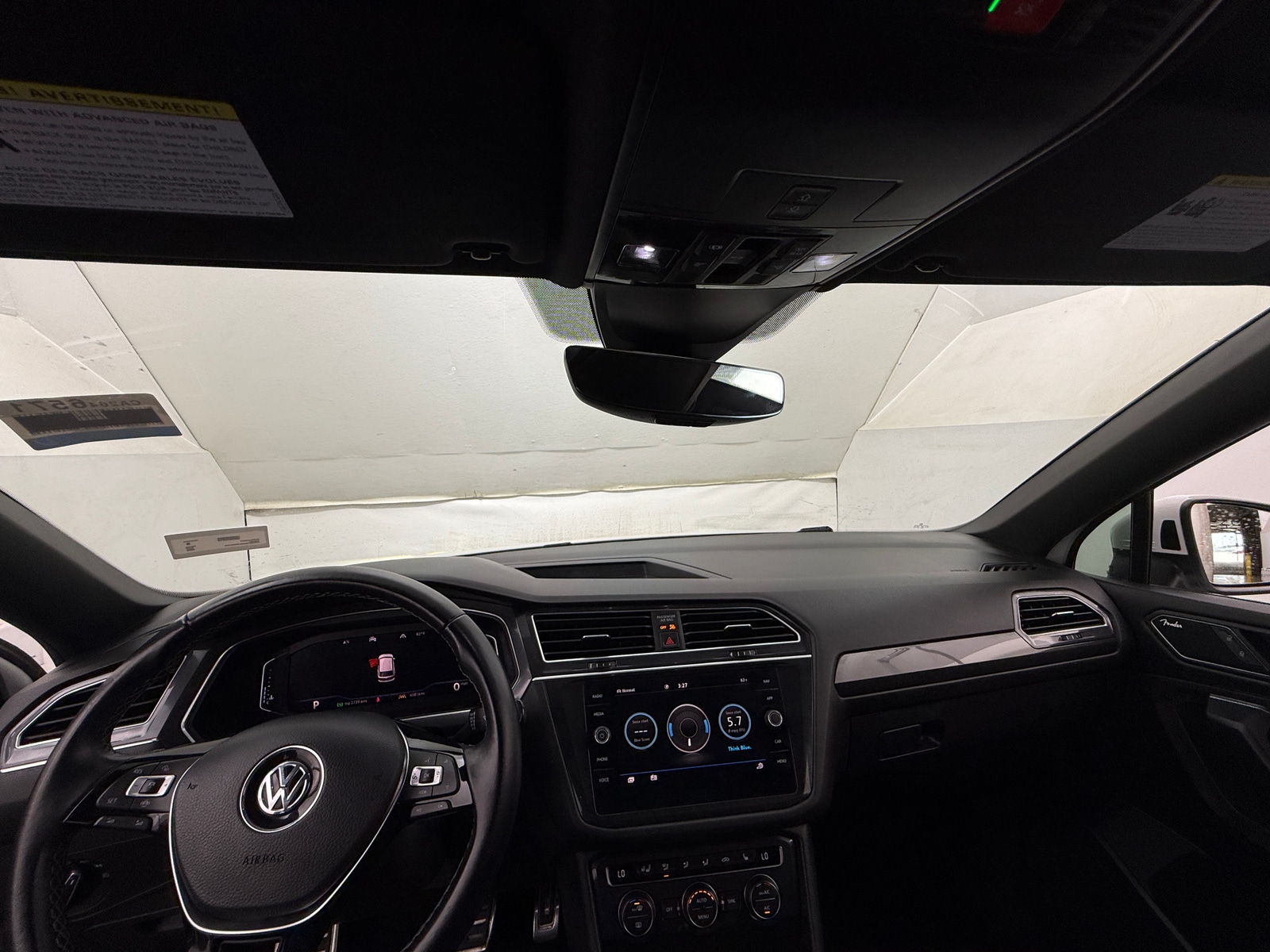 Thumbnail: 2020 Volkswagen Tiguan - 2