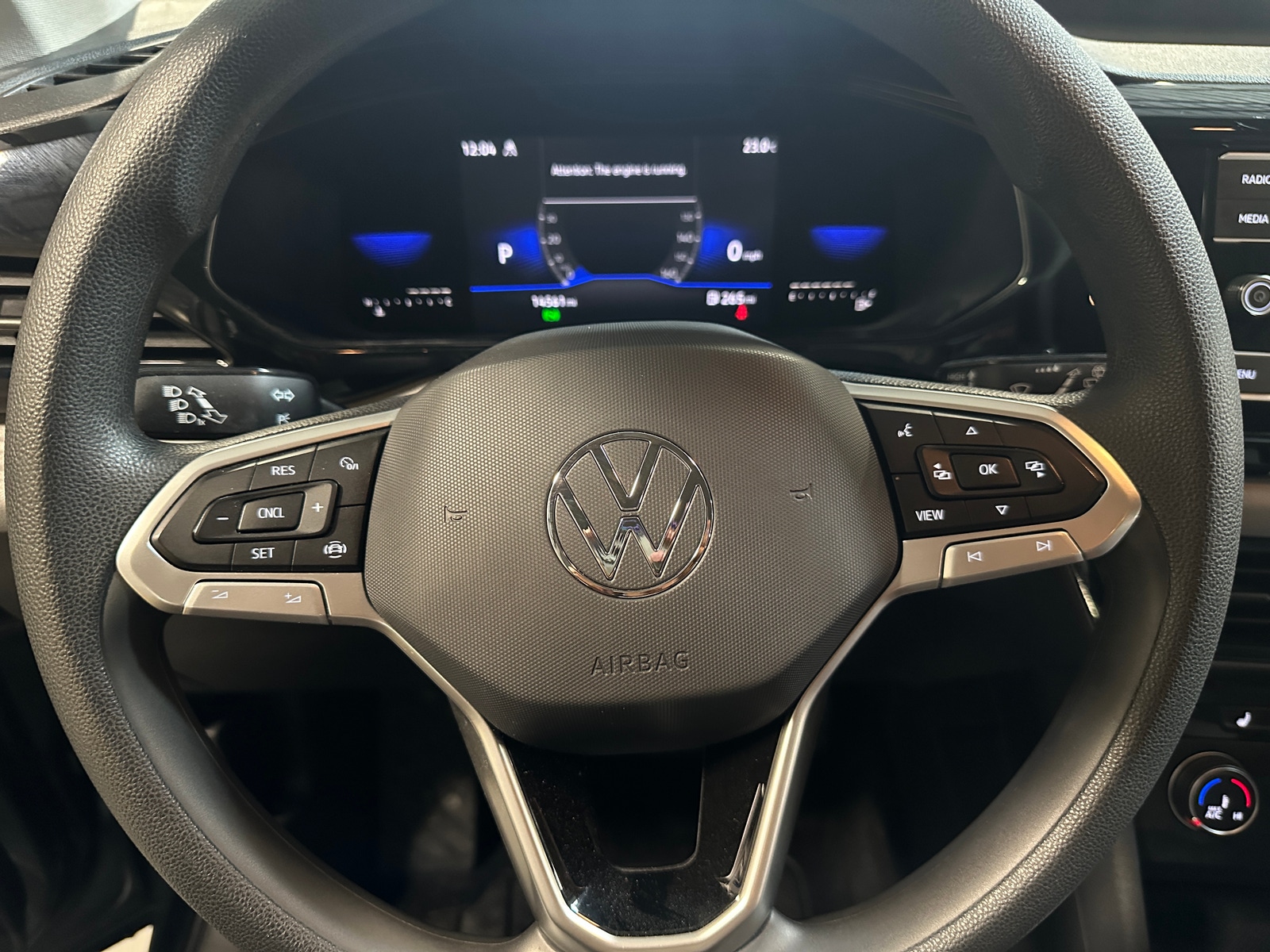 Thumbnail: 2022 Volkswagen Taos - 5