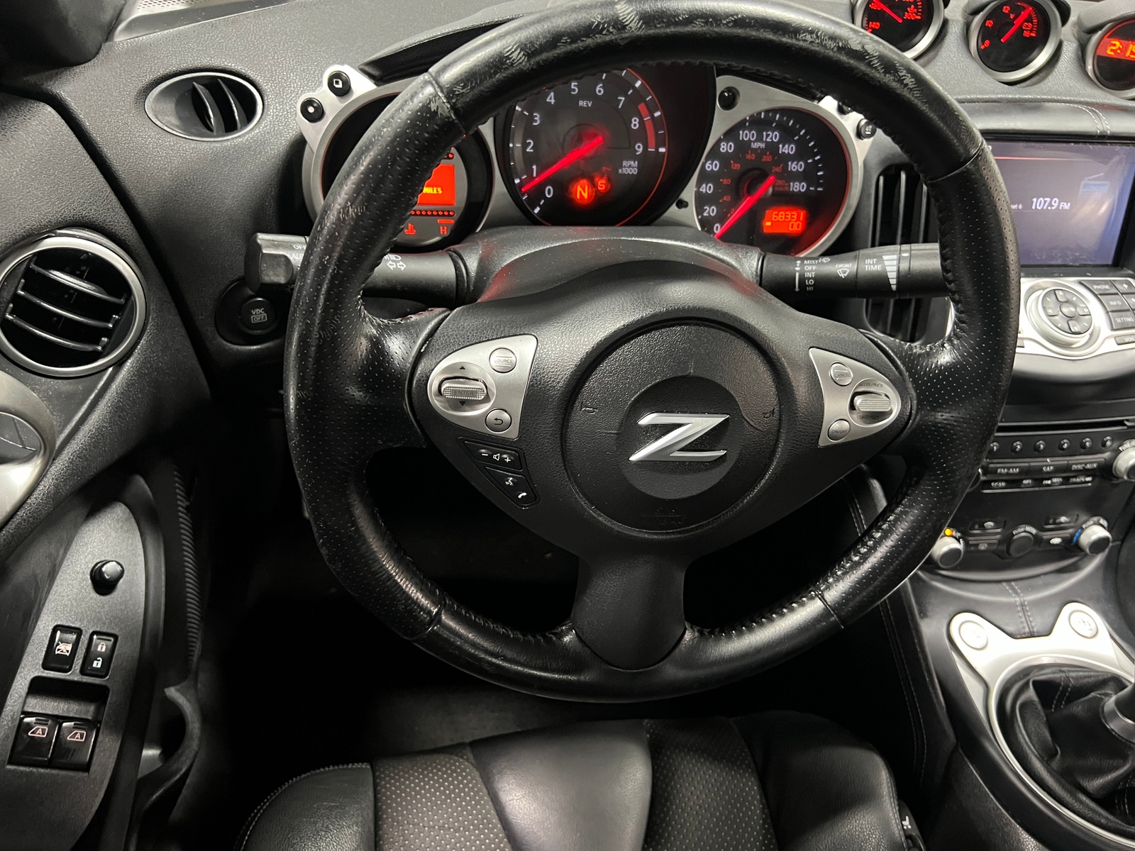 Thumbnail: 2010 Nissan Z - 4