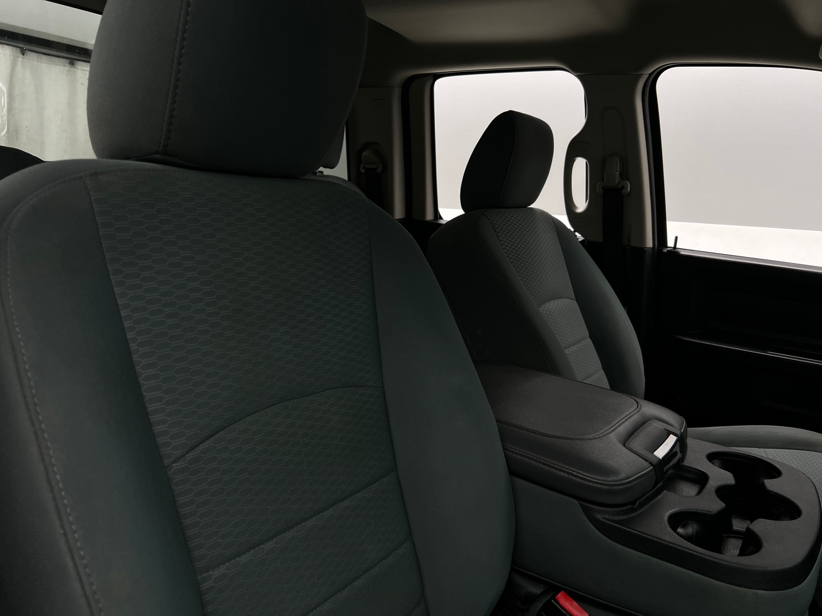 Thumbnail: 2019 RAM 1500 Classic - 2