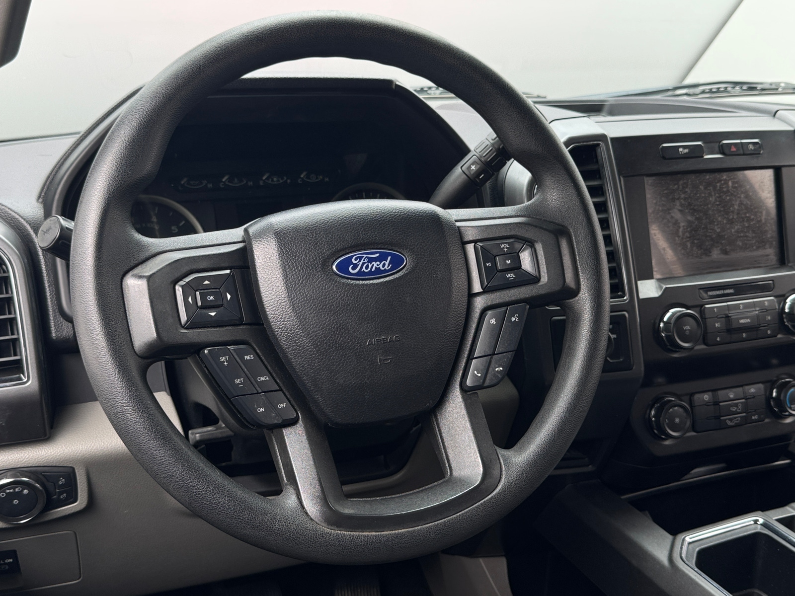 Thumbnail: 2020 Ford Econoline - 5