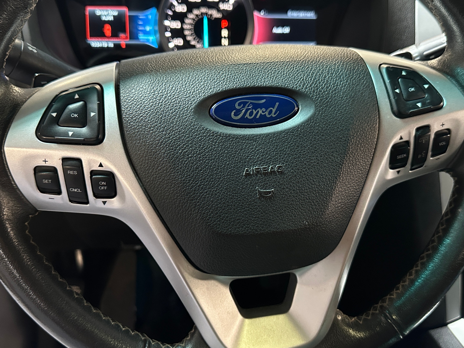 Thumbnail: 2015 Ford Explorer - 4