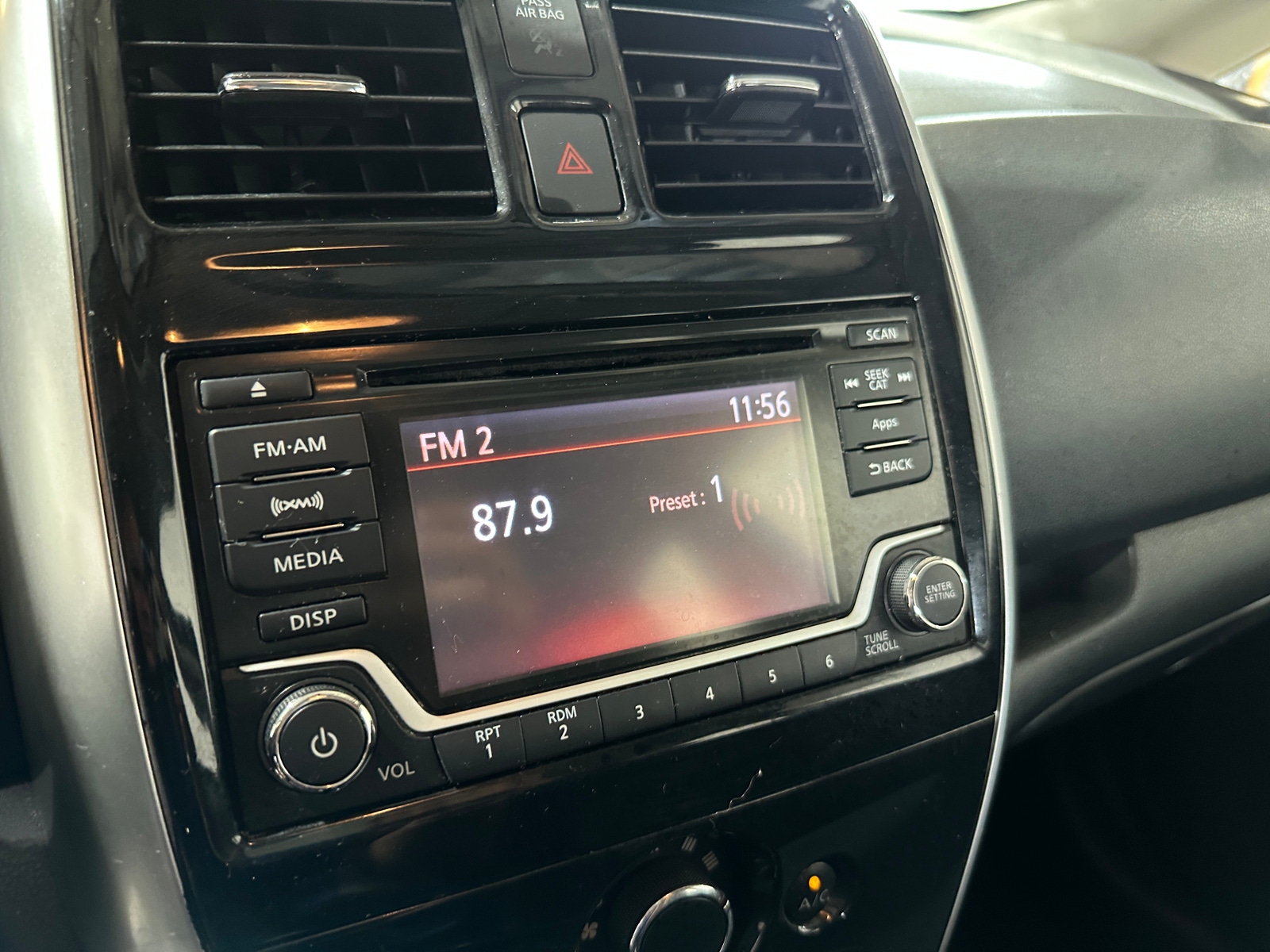 Thumbnail: 2016 Nissan Versa Note - 4