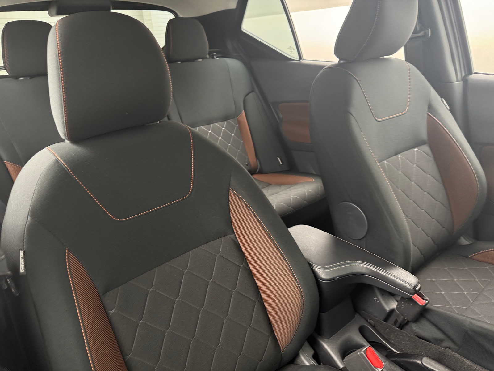 Thumbnail: 2020 Nissan Kicks - 2