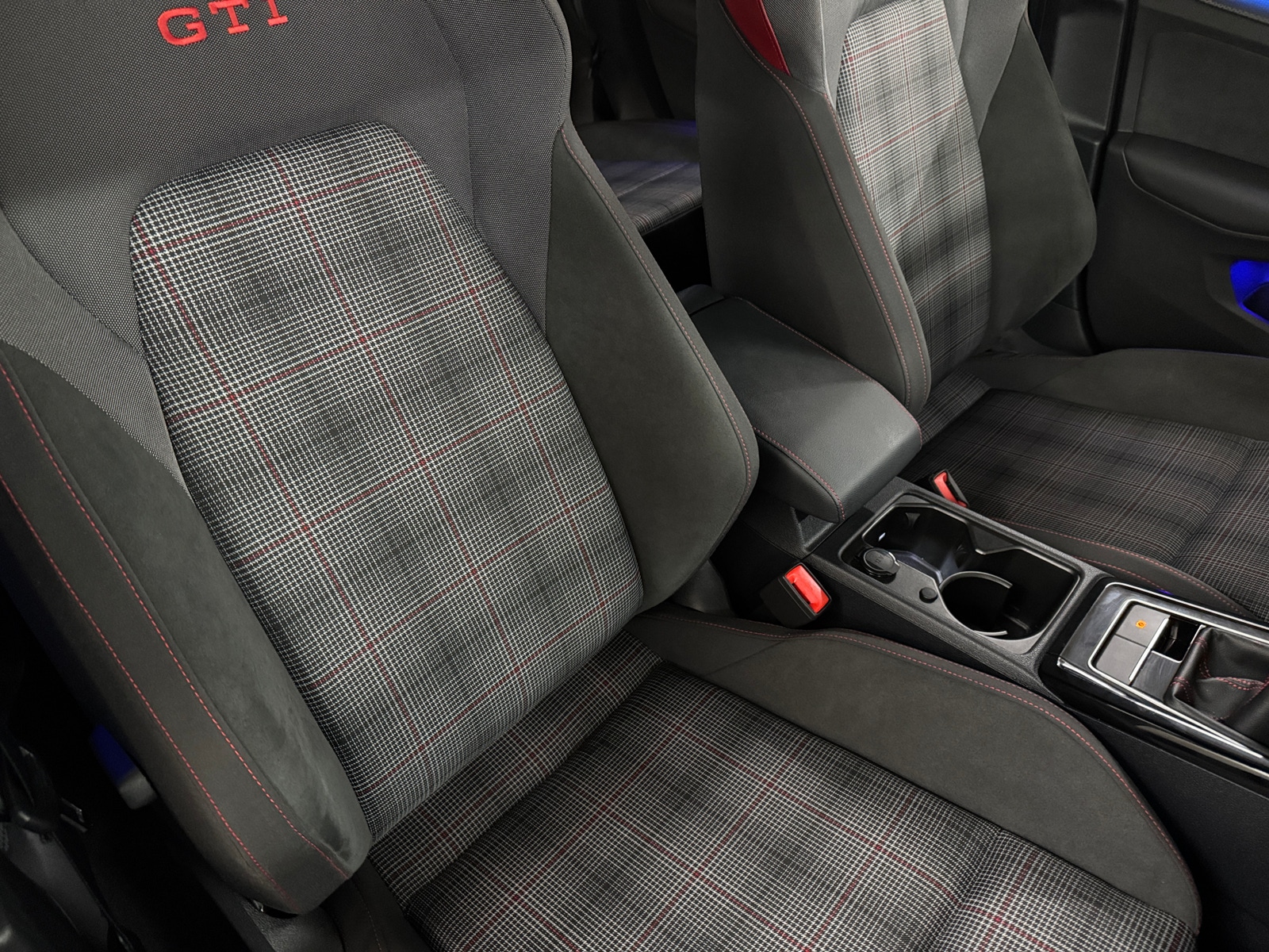 Thumbnail: 2024 Volkswagen Golf - 2