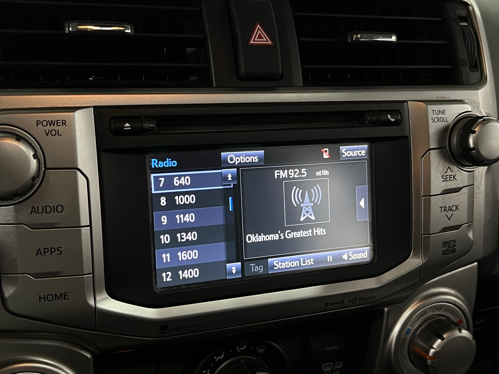 Thumbnail: 2016 Toyota 4Runner - 3