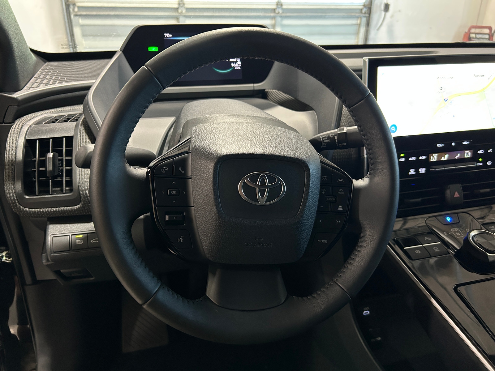 Thumbnail: 2024 Toyota bZ4X - 4
