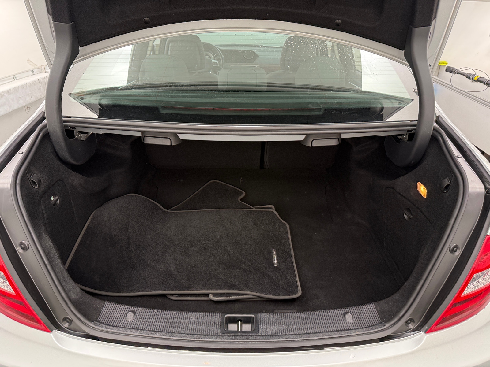 Thumbnail: 2012 Mercedes-Benz C-Class - 6