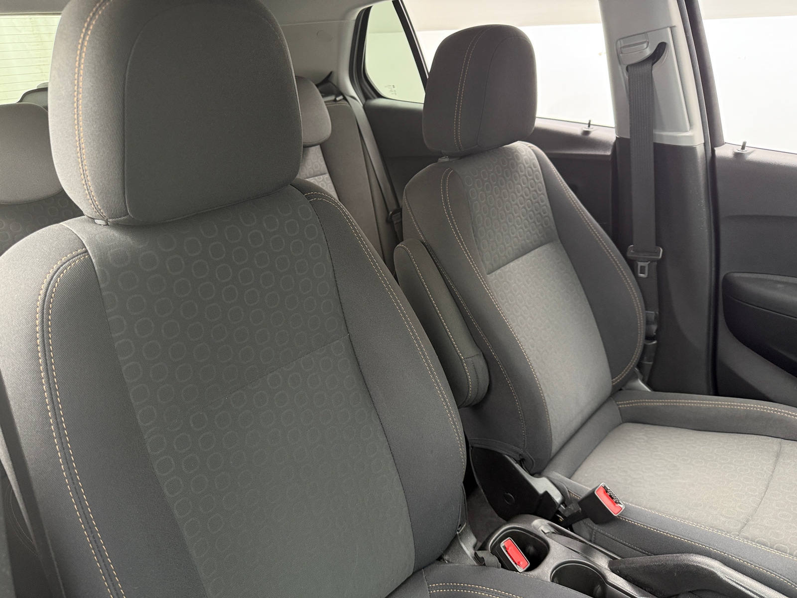Thumbnail: 2019 Chevrolet Trax - 2