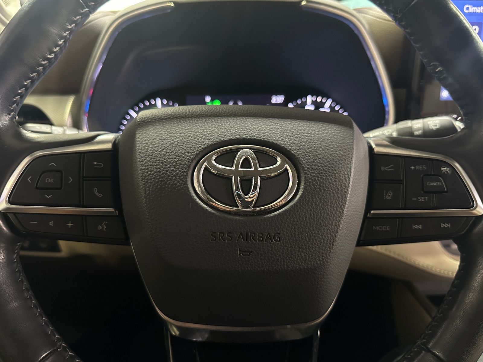 Thumbnail: 2021 Toyota Highlander - 4