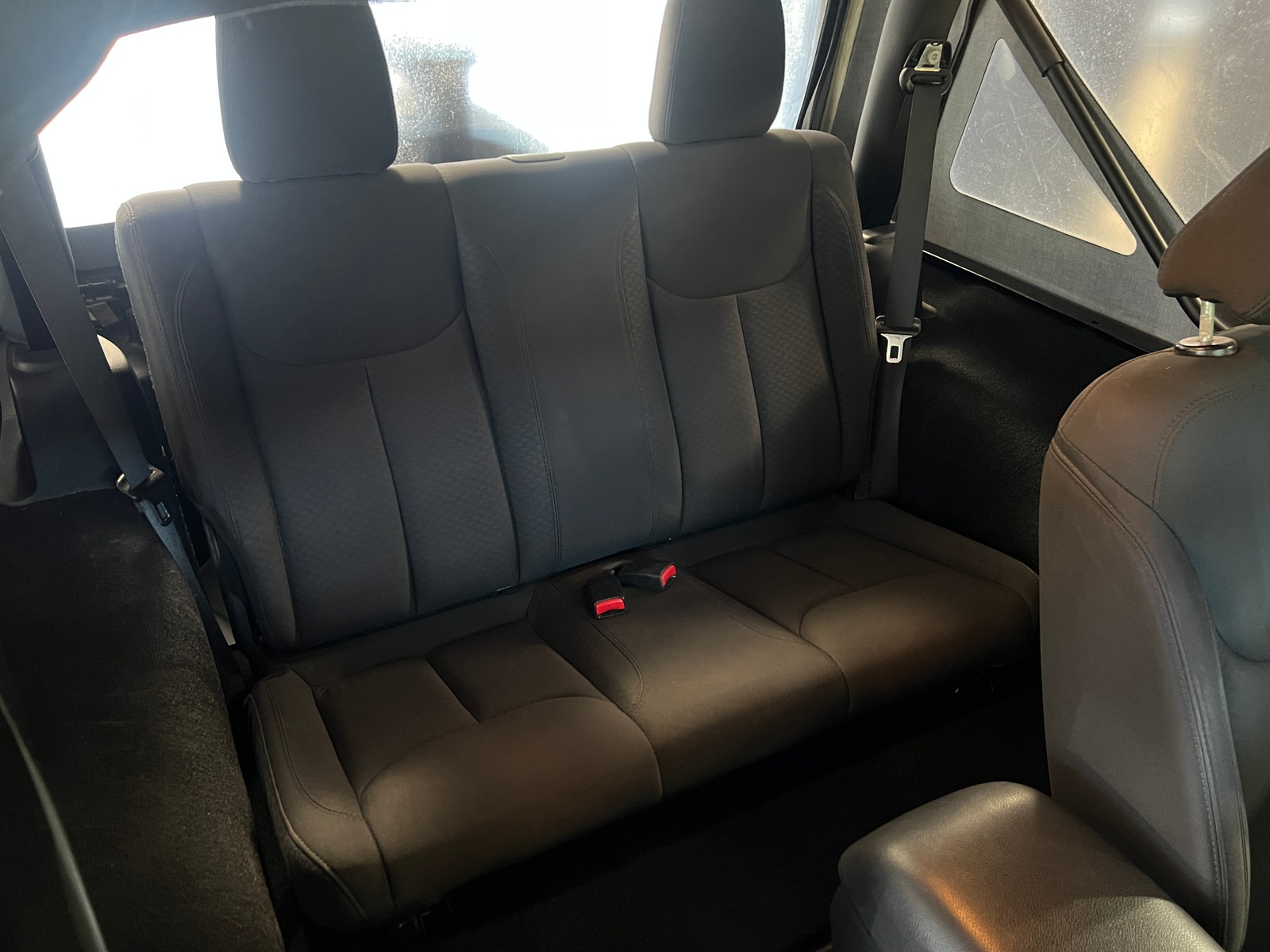 Thumbnail: 2016 Jeep Wrangler - 6