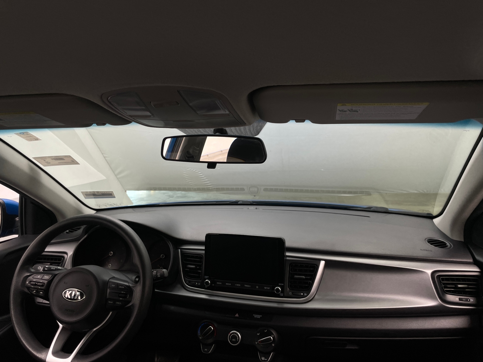 Thumbnail: 2021 Kia Rio - 3