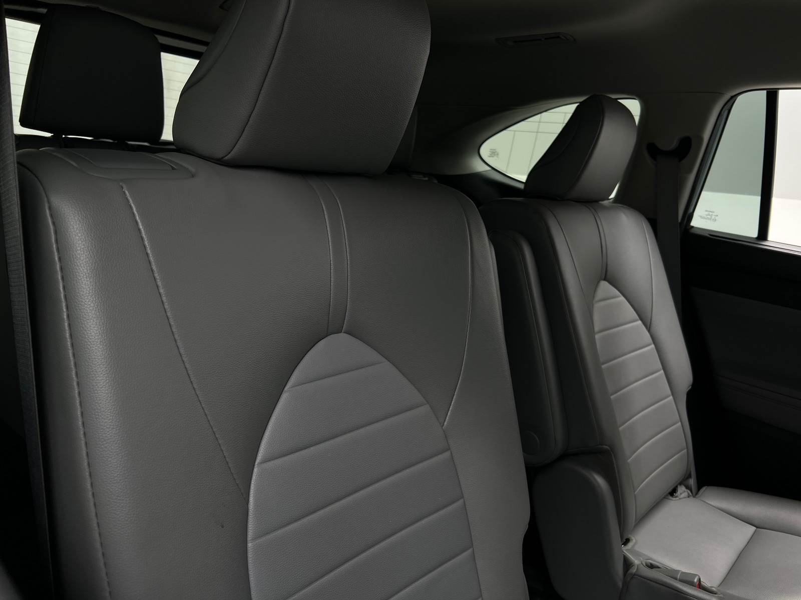 Thumbnail: 2022 Toyota Highlander - 5