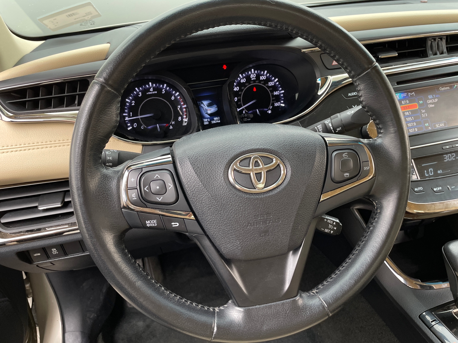 Thumbnail: 2013 Toyota Avalon - 4