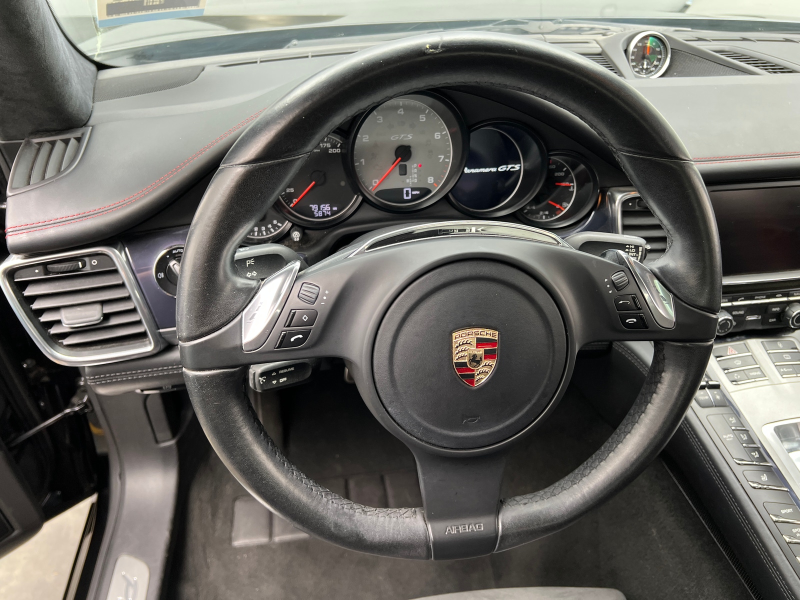 Thumbnail: 2013 Porsche Panamera - 4