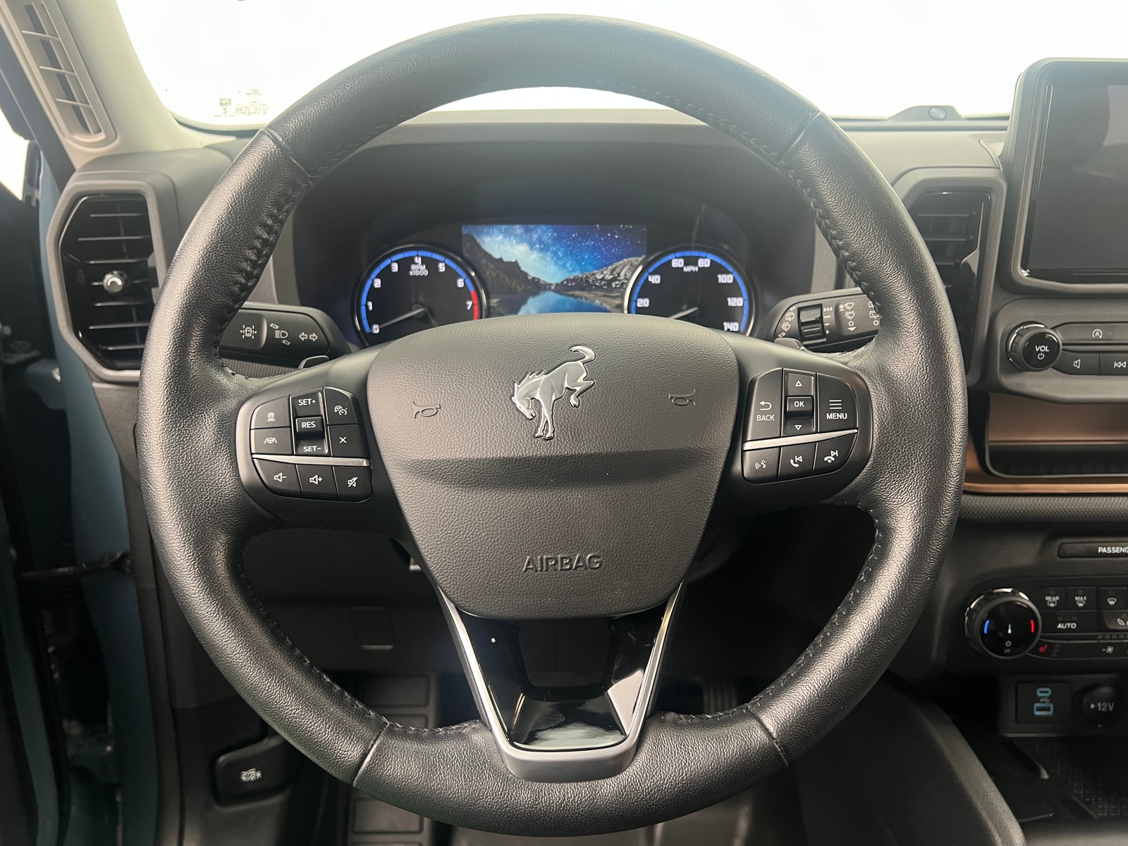 Thumbnail: 2022 Ford Bronco Sport - 4