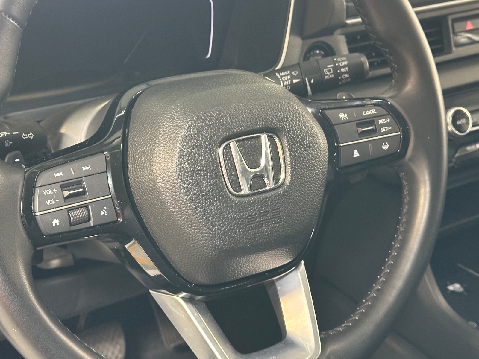 Thumbnail: 2024 Honda Pilot - 4