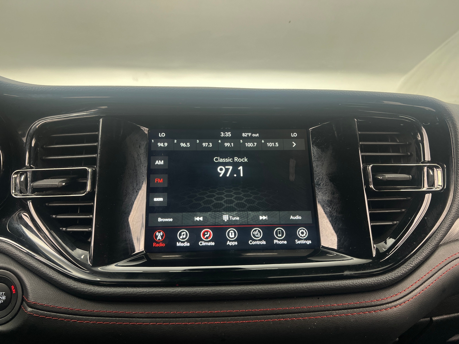 Thumbnail: 2023 Dodge Durango - 4