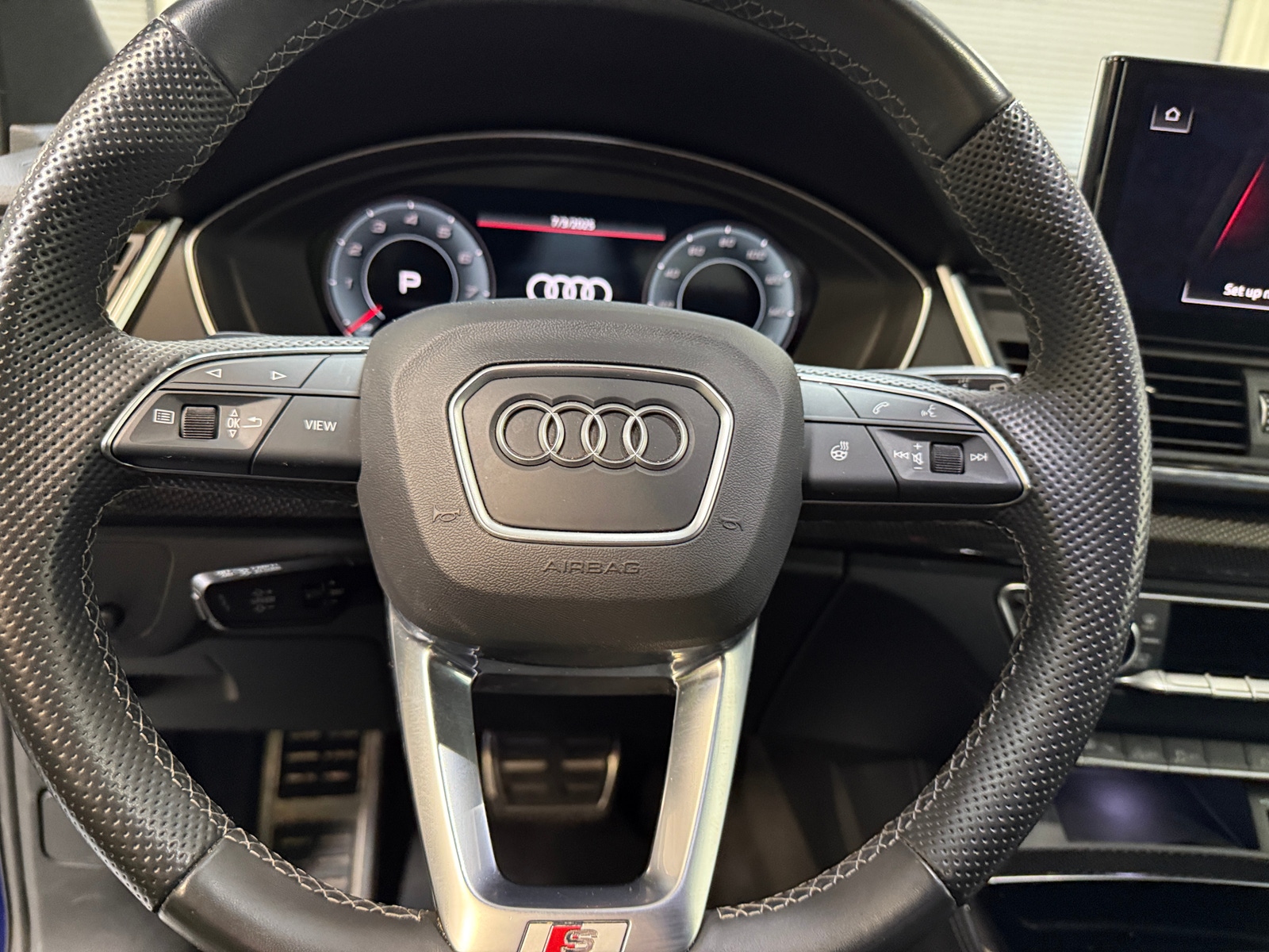 Thumbnail: 2022 Audi SQ5 - 4
