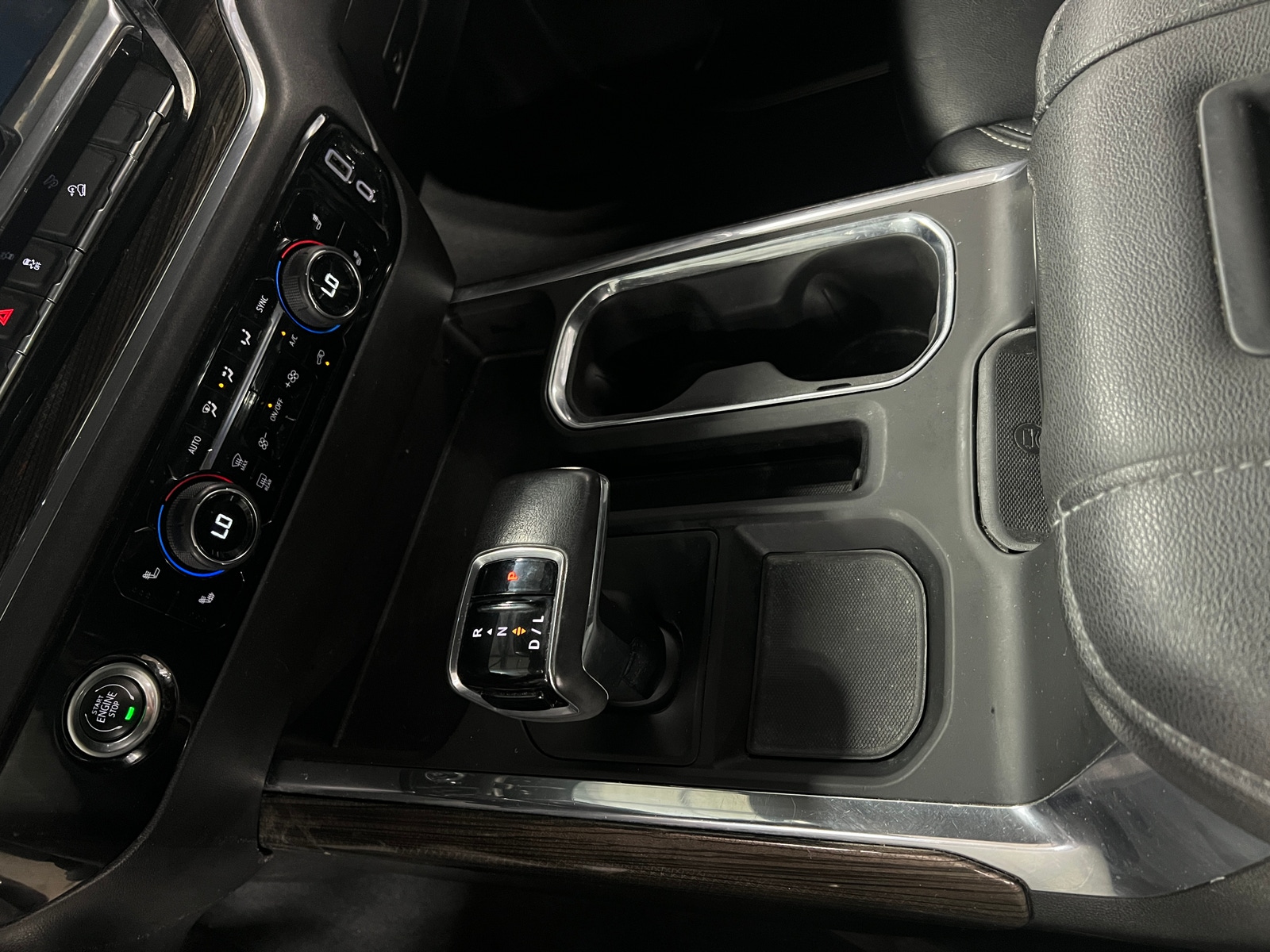 Thumbnail: 2022 Chevrolet Silverado 1500 - 4
