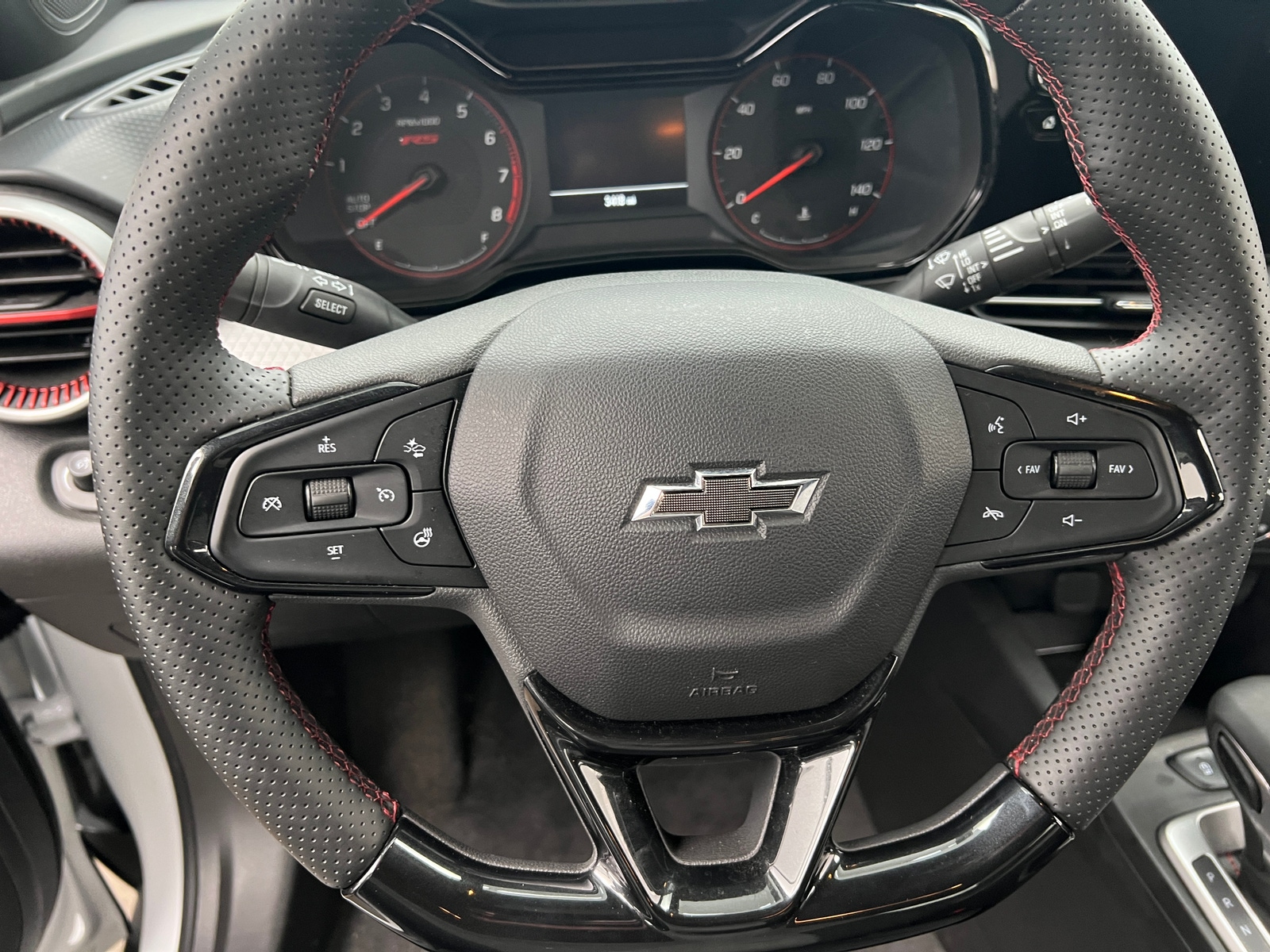 Thumbnail: 2025 Chevrolet Trax - 5