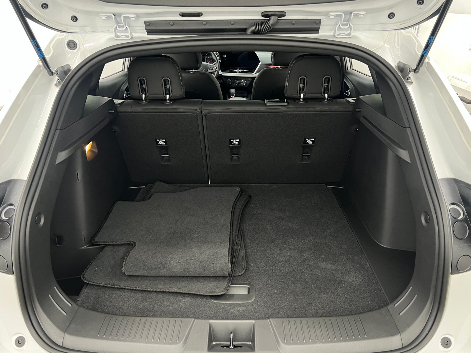 Thumbnail: 2025 Chevrolet Trax - 7