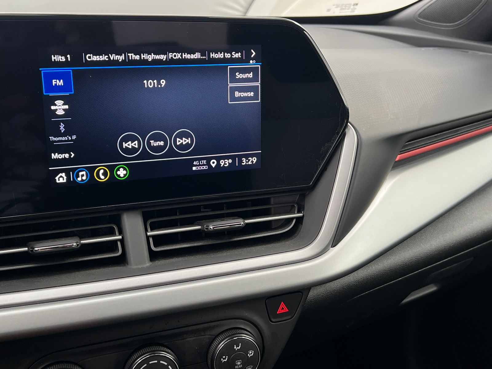 Thumbnail: 2025 Chevrolet Trax - 4