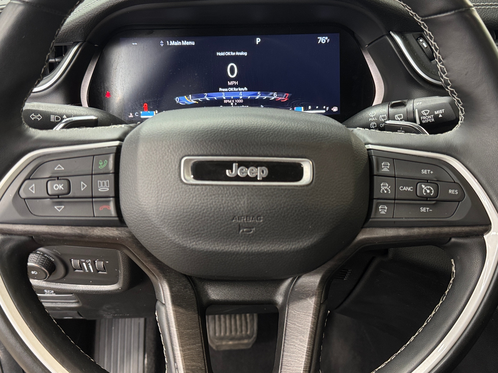Thumbnail: 2022 Jeep Grand Cherokee L - 4