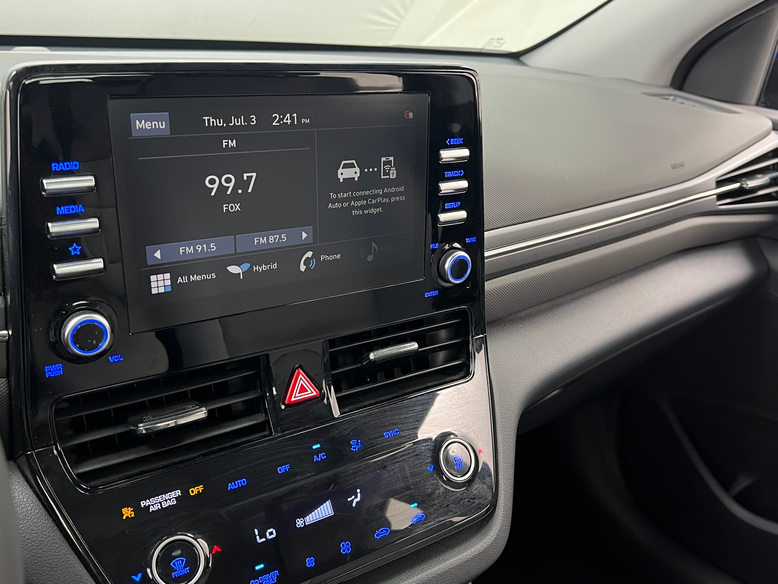 Thumbnail: 2022 Hyundai Ioniq - 4