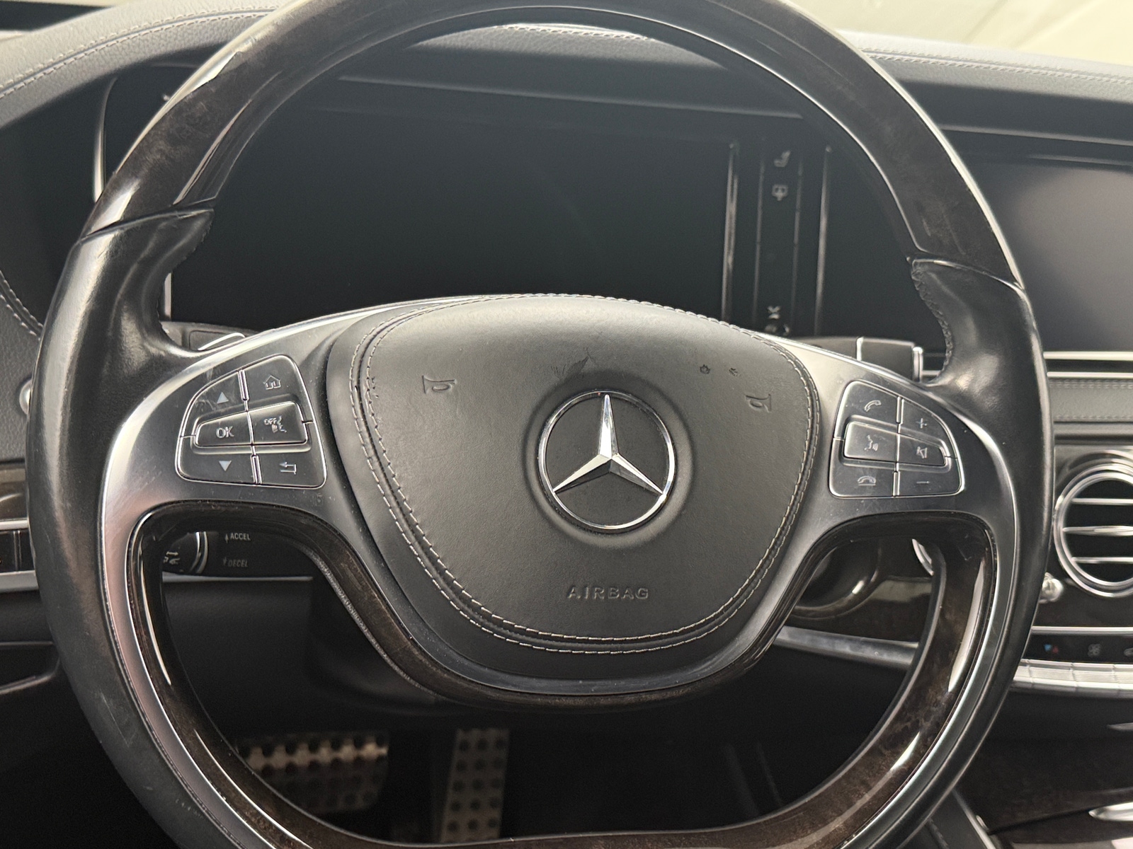 Thumbnail: 2015 Mercedes-Benz S-Class - 4