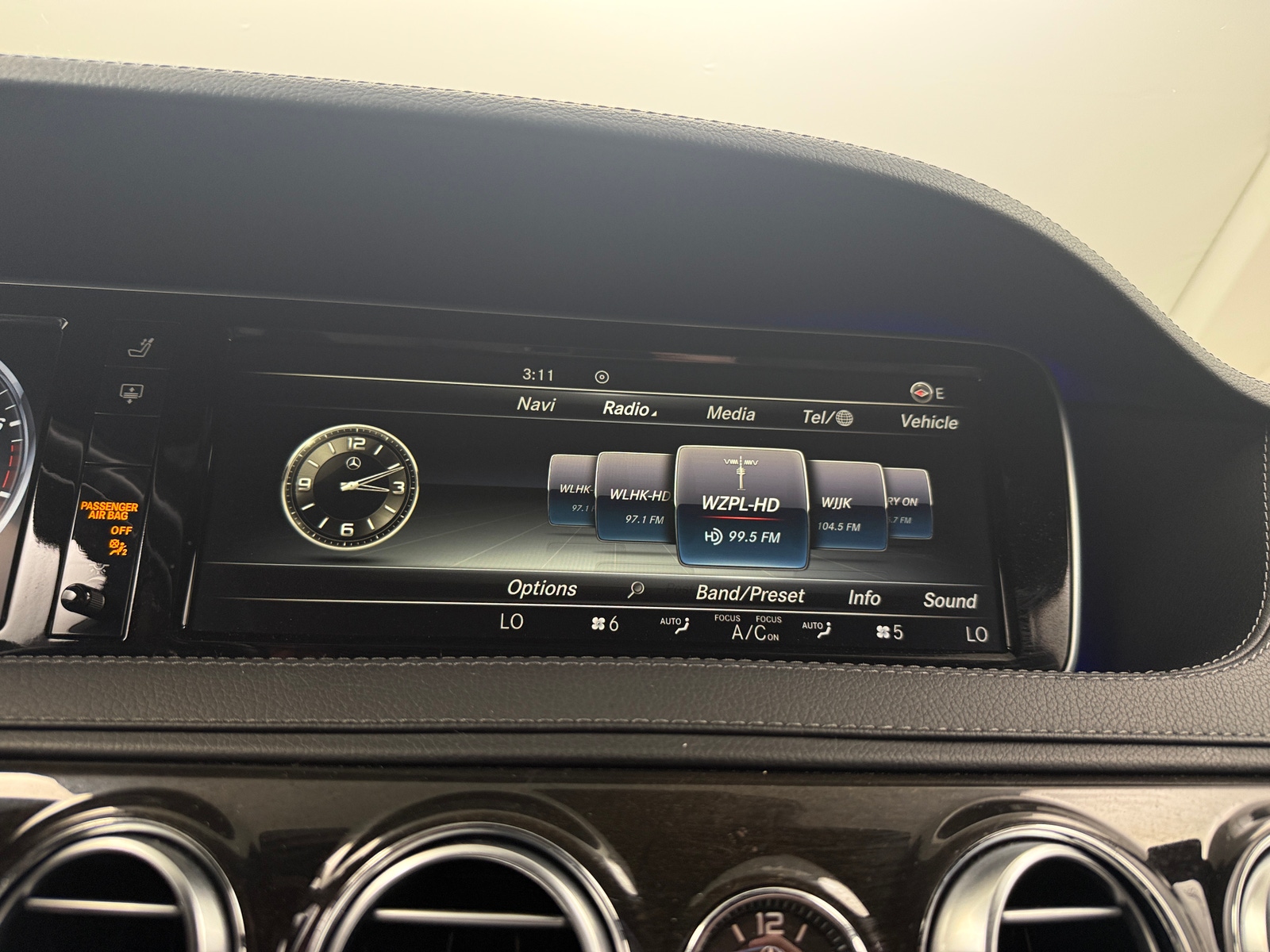 Thumbnail: 2015 Mercedes-Benz S-Class - 3