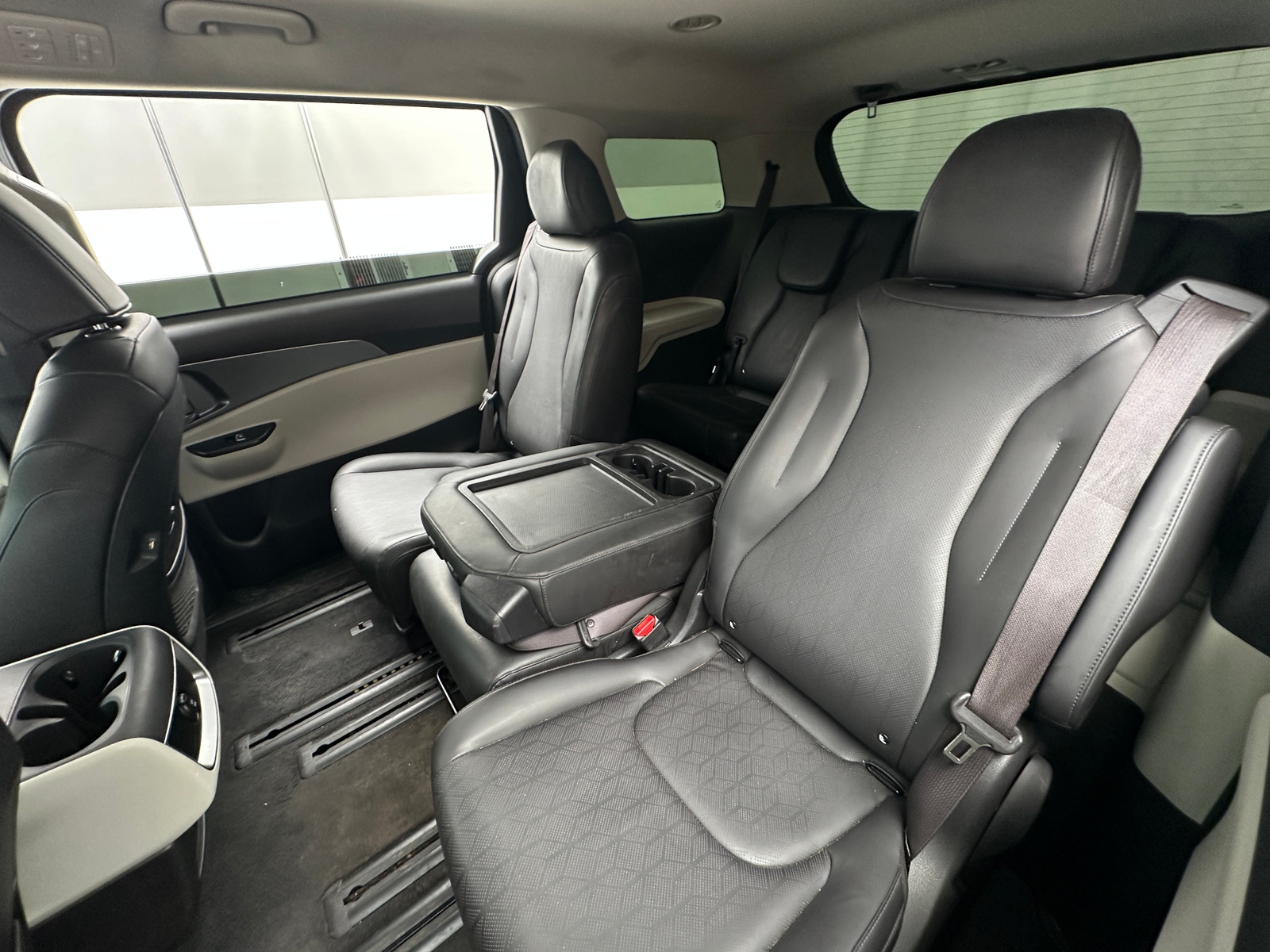 Thumbnail: 2022 Kia Carnival - 6