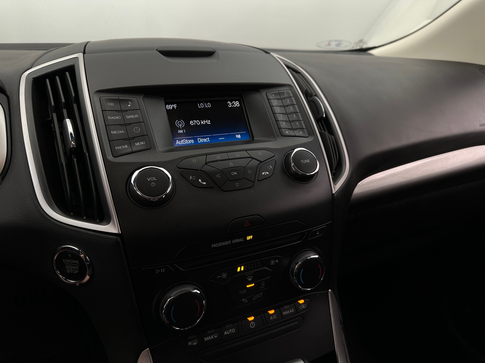 Thumbnail: 2018 Ford Edge - 4