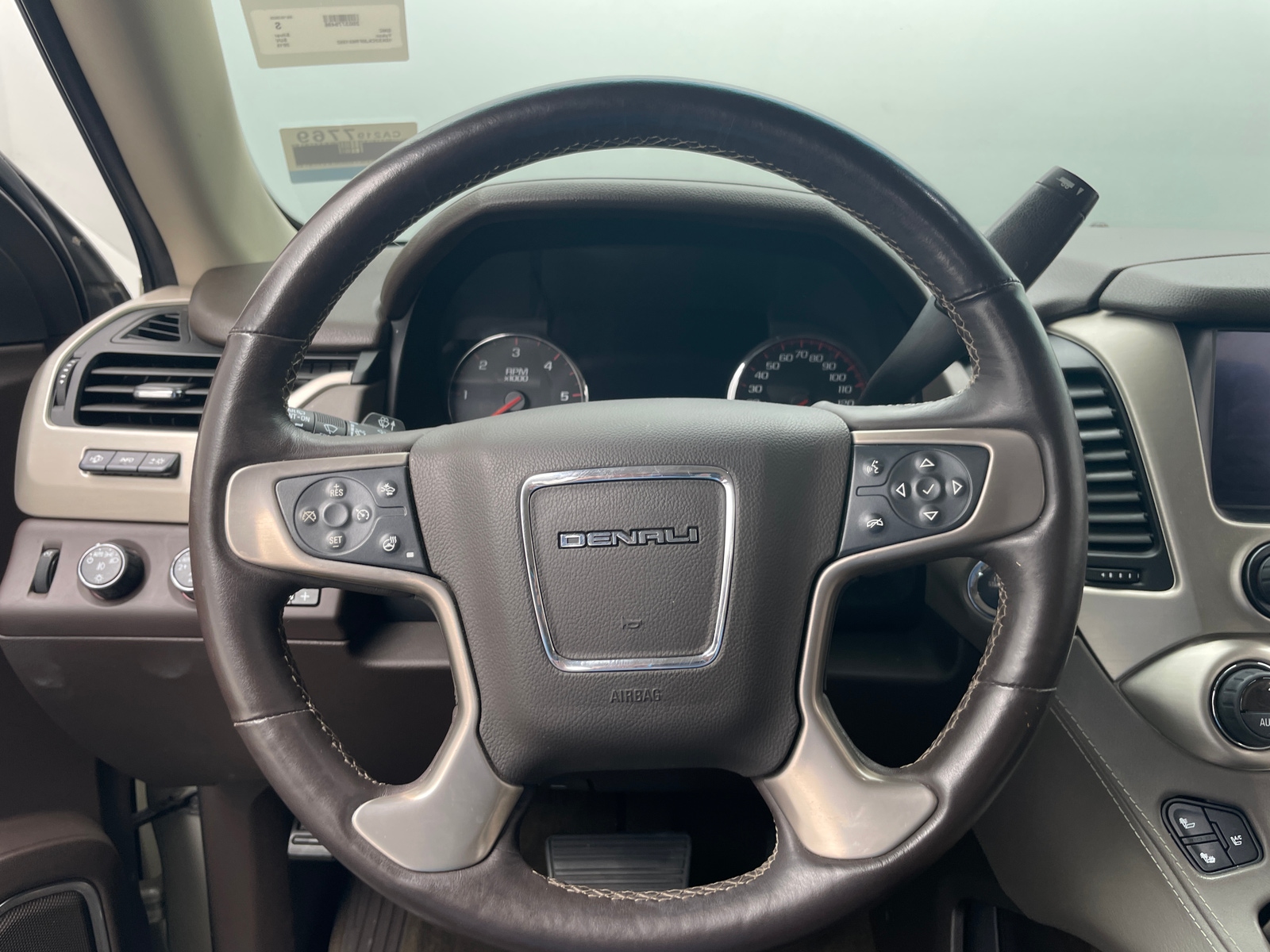 Thumbnail: 2015 GMC Yukon - 4