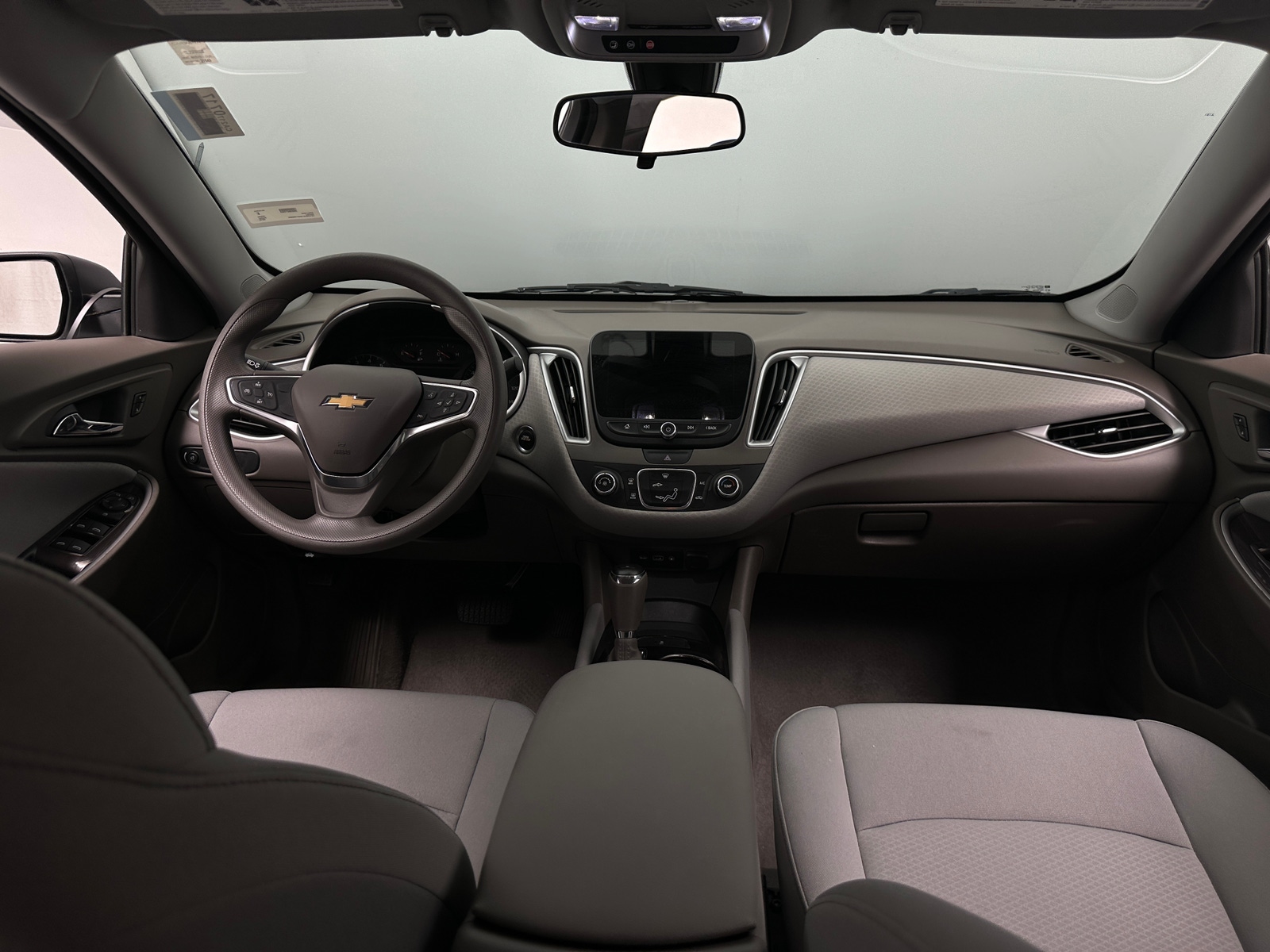 Thumbnail: 2019 Chevrolet Malibu - 3