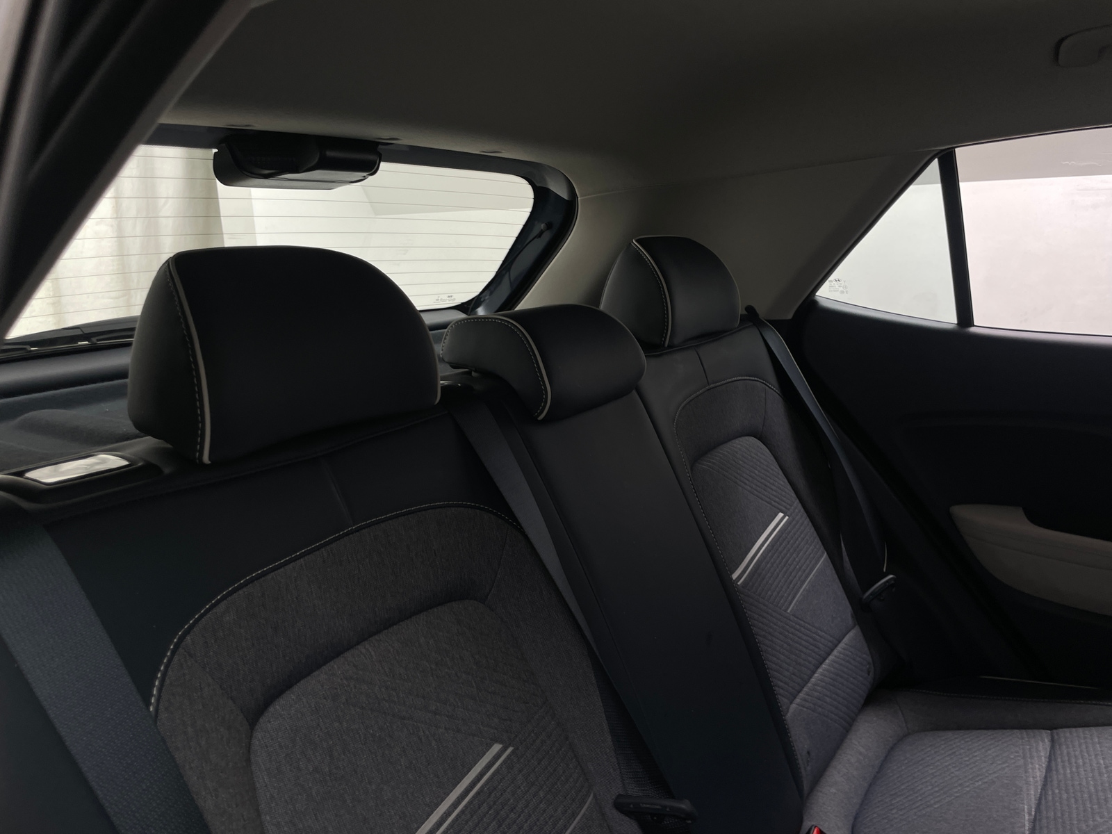 Thumbnail: 2021 Hyundai Venue - 6