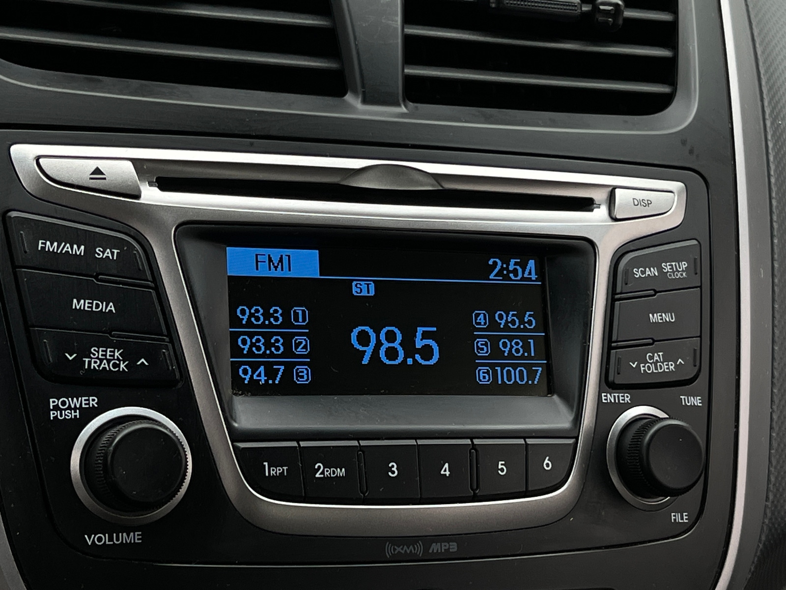 Thumbnail: 2017 Hyundai Accent - 4