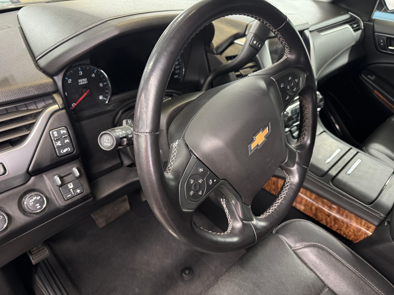 Thumbnail: 2020 Chevrolet Suburban - 2