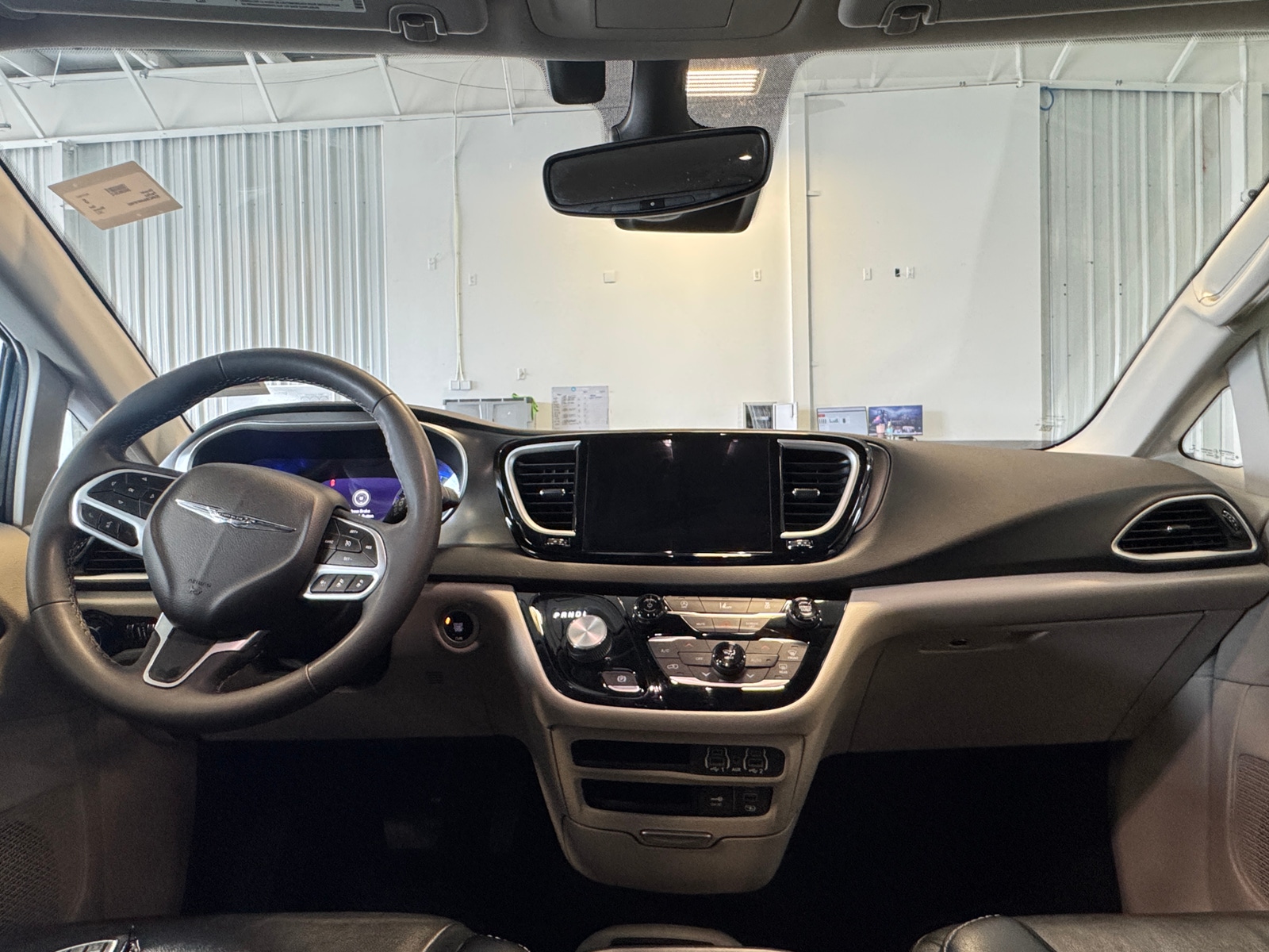 Thumbnail: 2022 Chrysler Pacifica - 2