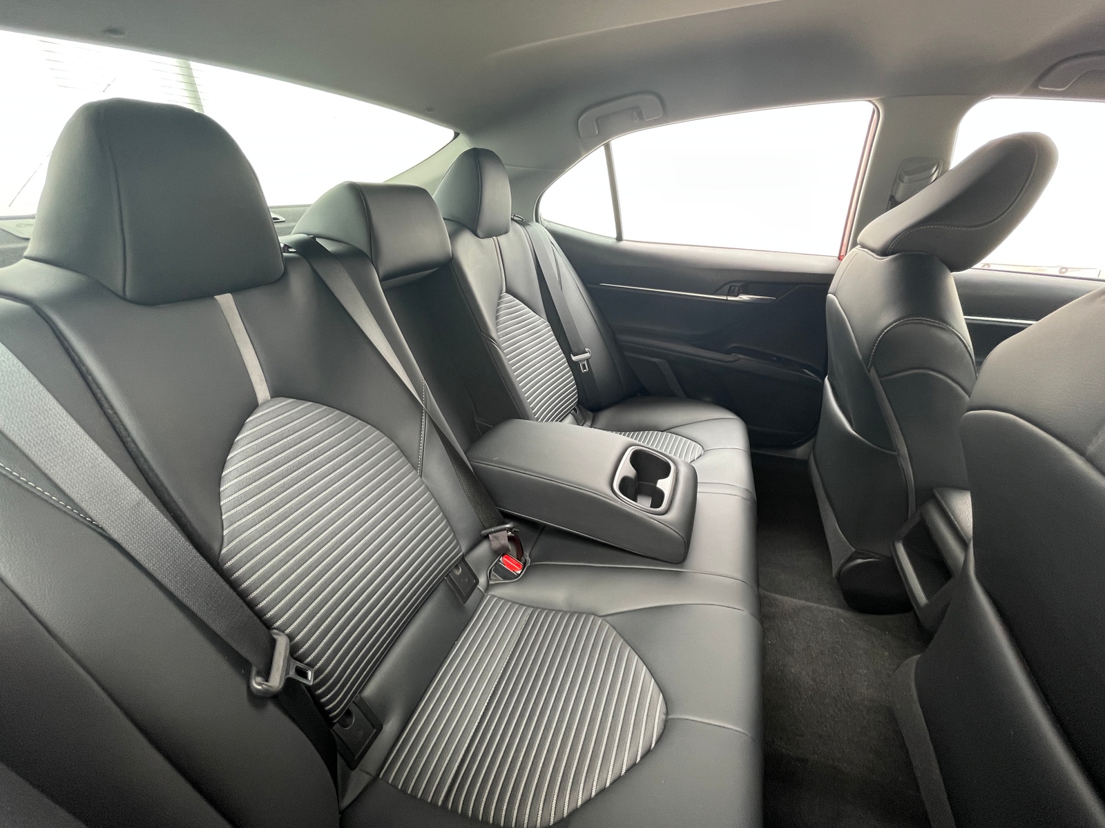 Thumbnail: 2020 Toyota Camry - 6