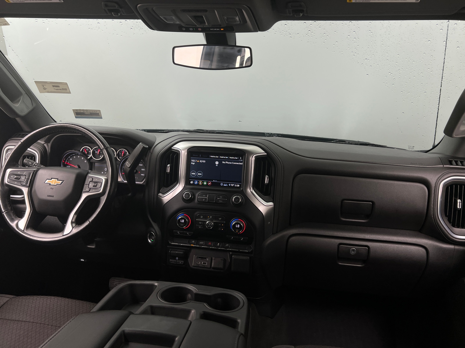 Thumbnail: 2020 Chevrolet Silverado 1500 - 3