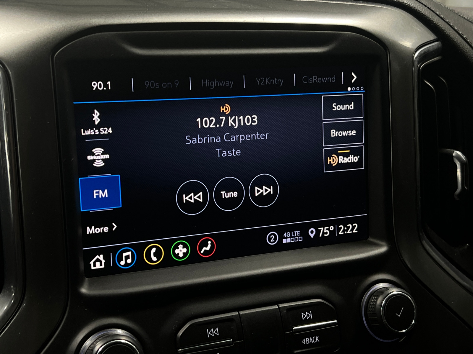 Thumbnail: 2020 Chevrolet Silverado 1500 - 4
