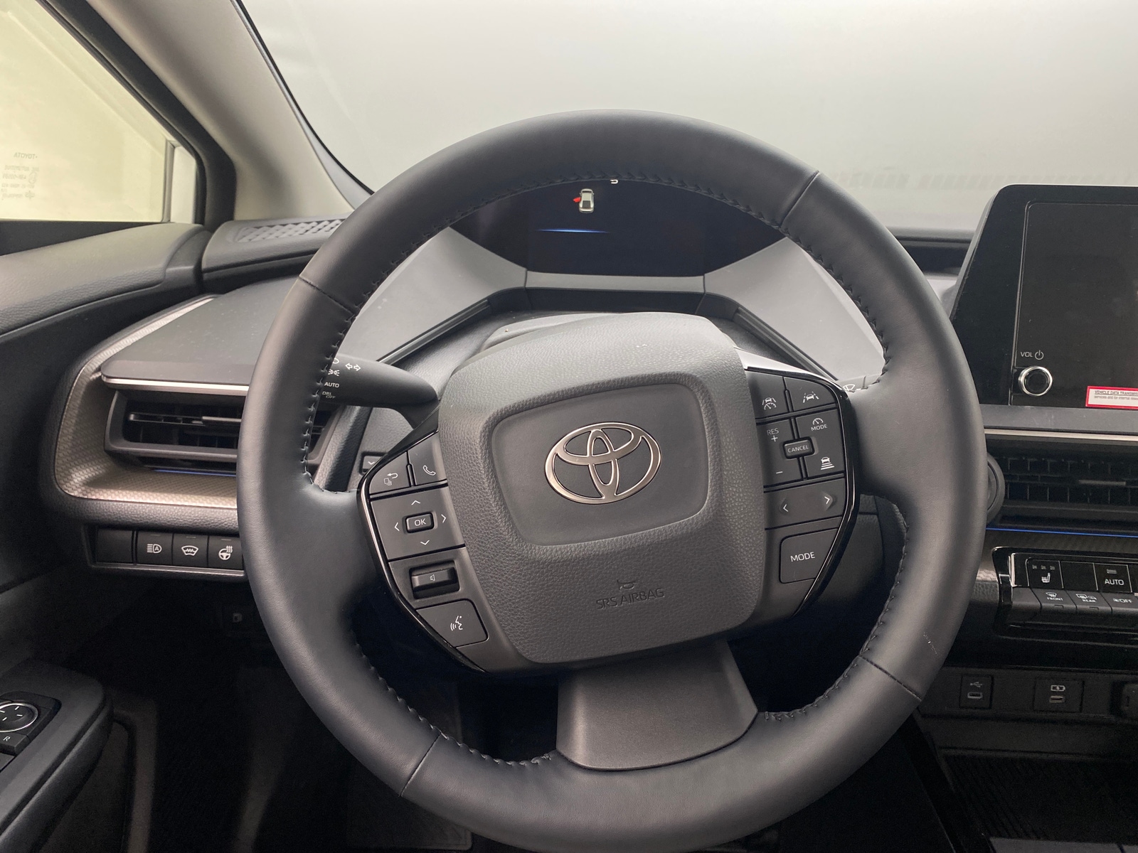Thumbnail: 2024 Toyota Prius - 4