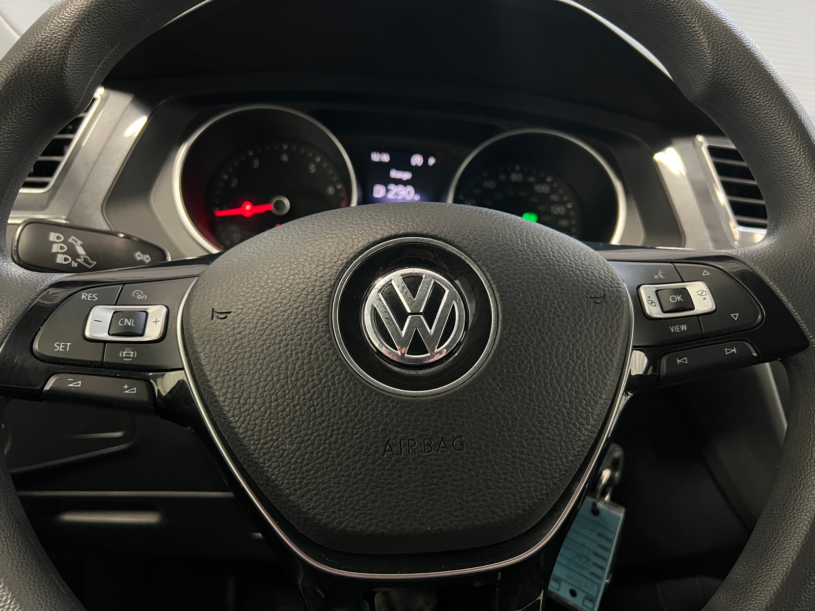Thumbnail: 2019 Volkswagen Tiguan - 5