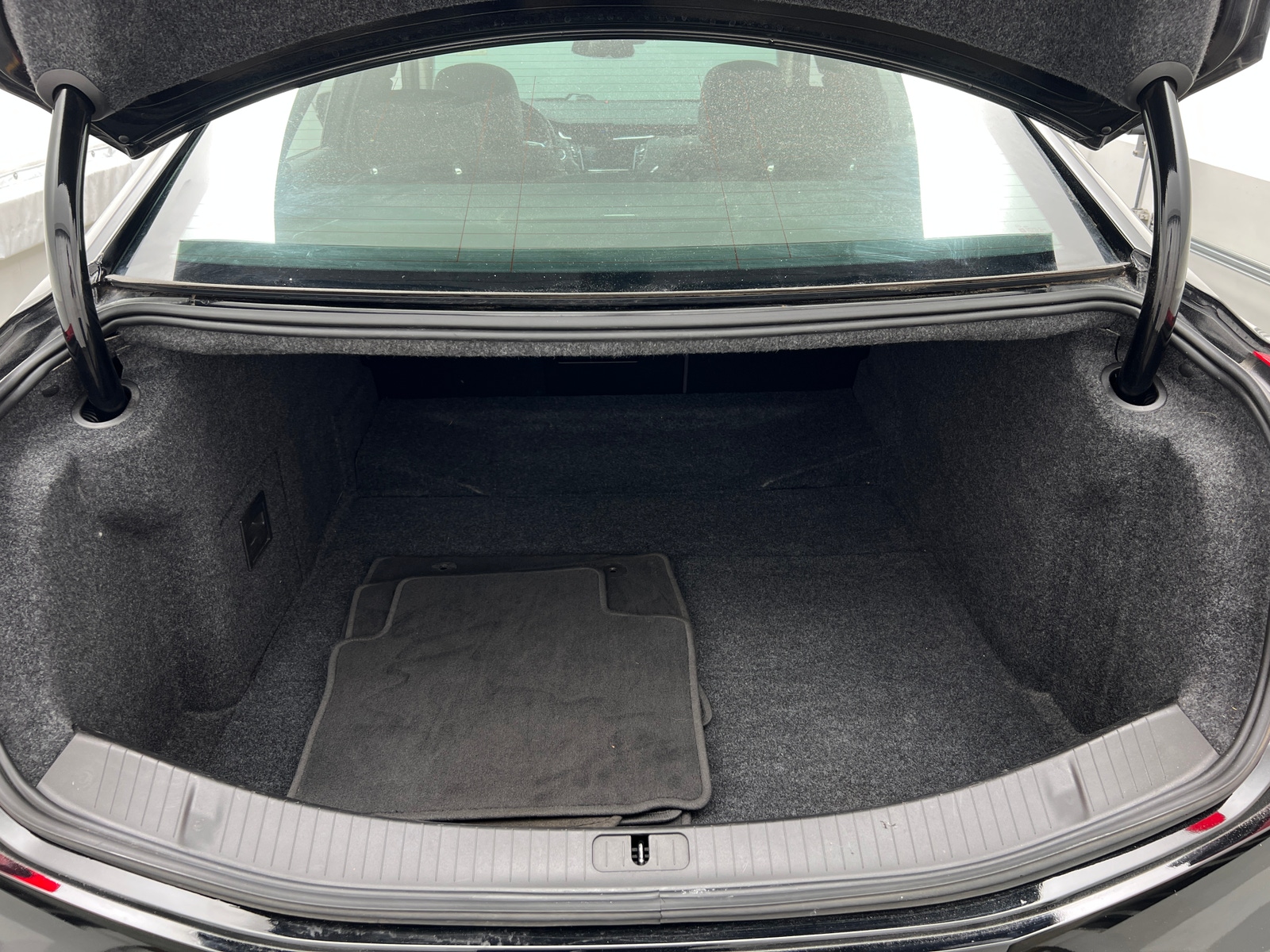 Thumbnail: 2016 Cadillac XTS - 6